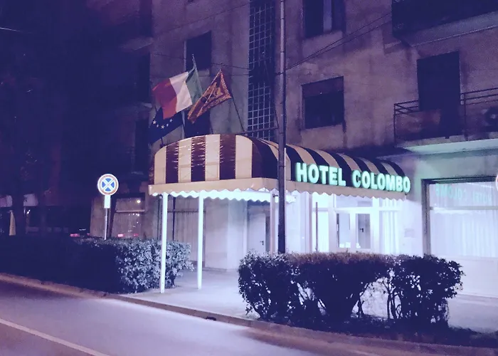 Hotel Colombo 3*
