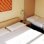 コロンボ ホテル 3*