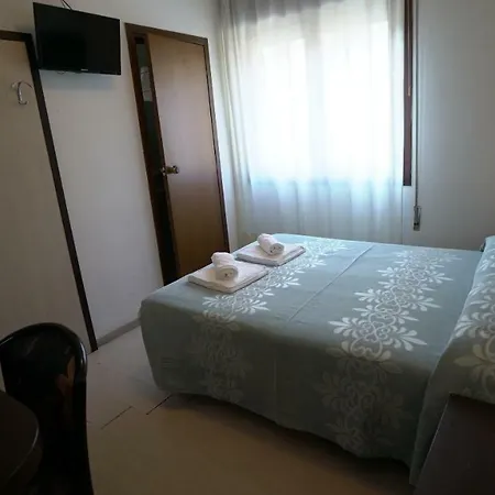 ホテル コロンボ マルゲーラ