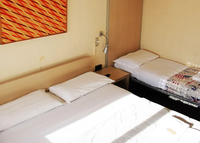 Colombo Hotel 3*